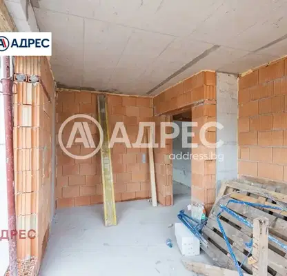 Снимка 3 — Тристаен апартамент във Варна, Аспарухово