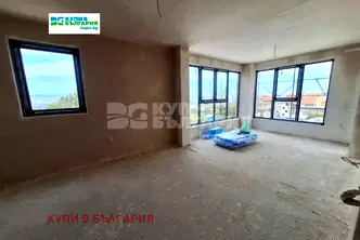 Тристаен апартамент във Варна, Аспарухово