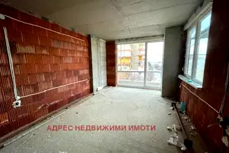Тристаен апартамент в Стара Загора, Аязмото