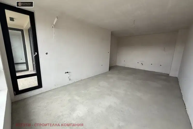 Тристаен апартамент в Стара Загора, Аязмото
