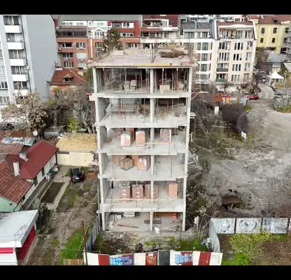 Снимка 2 — Тристаен апартамент в София, Банишора