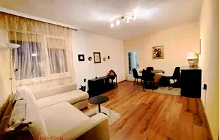 Тристаен апартамент с две тераси в Банишора, София