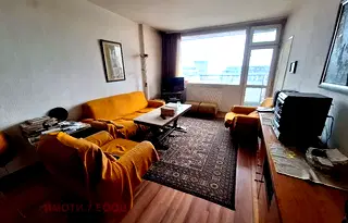 Тристаен апартамент в София, Банишора
