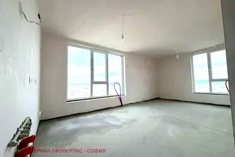 Тристаен апартамент в София, Банишора