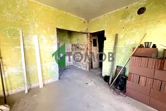 Тристаен апартамент в Шумен, Басейна