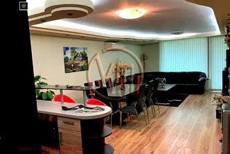 Тристаен апартамент във Варна, Базар Левски