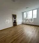 Тристаен апартамент във Варна, Базар Левски