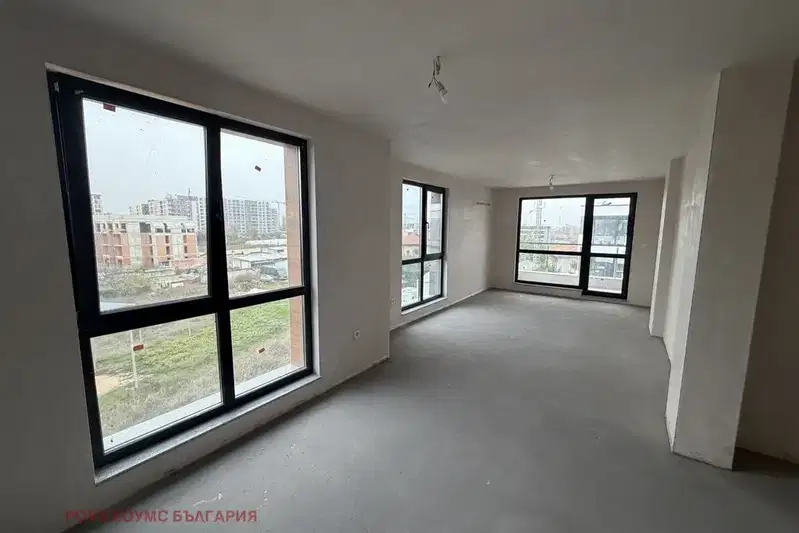 3-bedroom apartment in Plovdiv, Belomorski