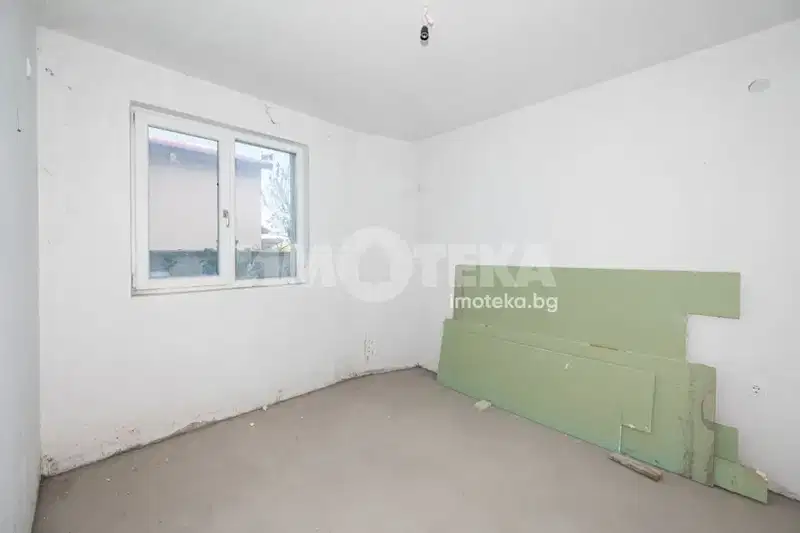 3-bedroom apartment in Plovdiv, Belomorski