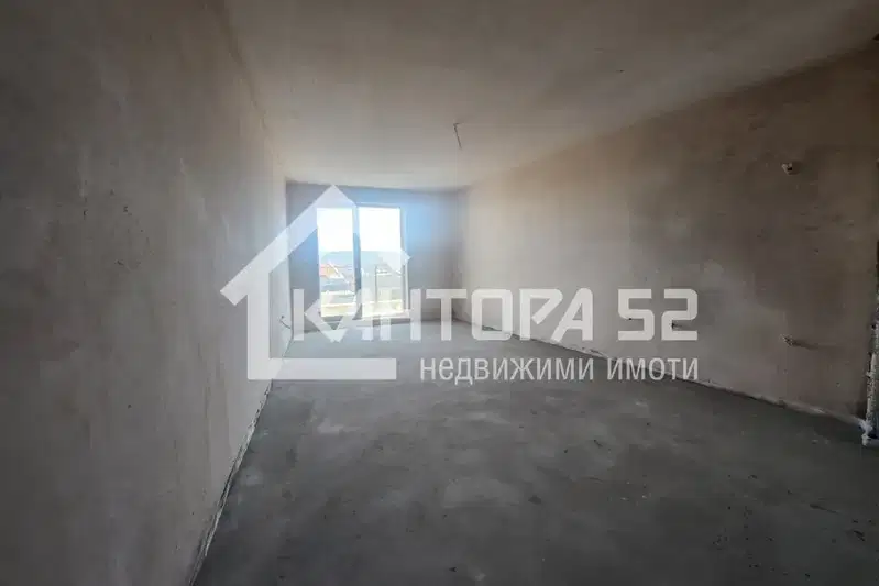 Тристаен апартамент във Варна, Бизнес хотел