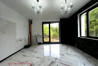 Тристаен апартамент в София, Бояна