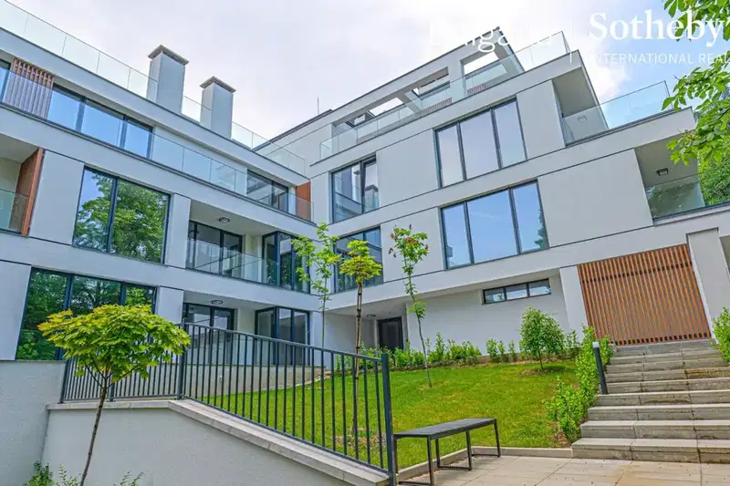 3-bedroom apartment in Sofiya, Boyana