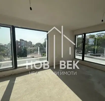 Снимка 3 — Тристаен апартамент във Варна, Бриз