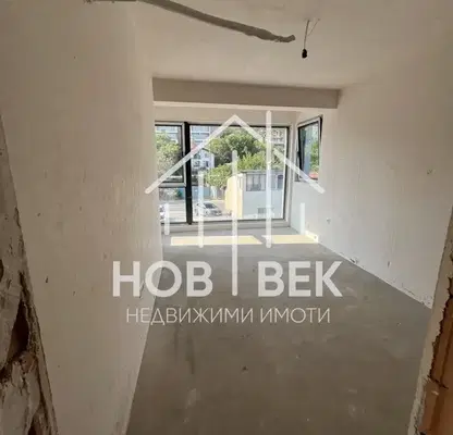 Снимка 5 — Тристаен апартамент във Варна, Бриз