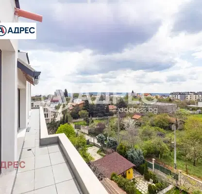 Снимка 4 — Тристаен апартамент във Варна, Бриз