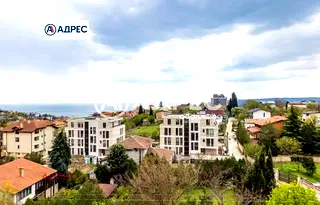 Тристаен апартамент във Варна, Бриз