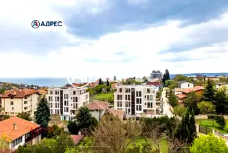 Тристаен апартамент във Варна, Бриз
