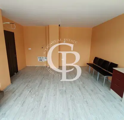 Снимка 5 — Тристаен апартамент във Варна, Бриз