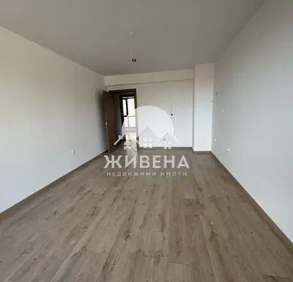 Снимка 2 — Тристаен апартамент с морска панорама в Бриз, Варна