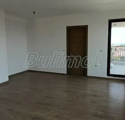 Photo 2 — 3-bedroom apartment in Varna, Briz
