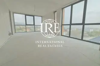 Тристаен апартамент във Варна, Бриз