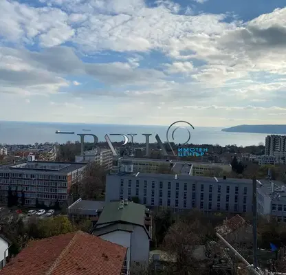 Снимка 4 — Тристаен апартамент във Варна, Бриз