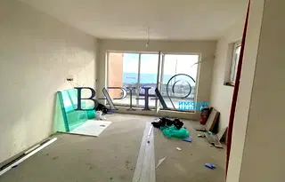 Тристаен апартамент във Варна, Бриз