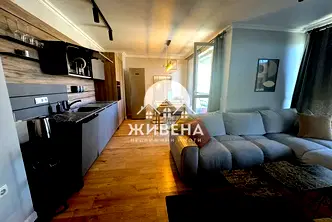Тристаен апартамент във Варна, Бриз