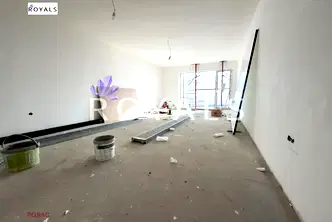 Тристаен апартамент във Варна, Бриз