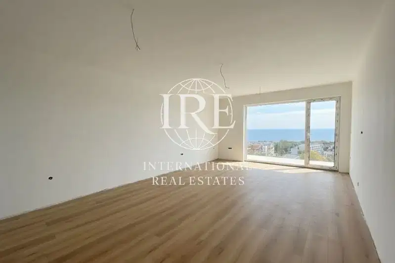 3-bedroom apartment in Varna, Briz