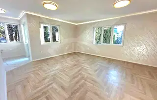 Тристаен апартамент във Варна, Бриз