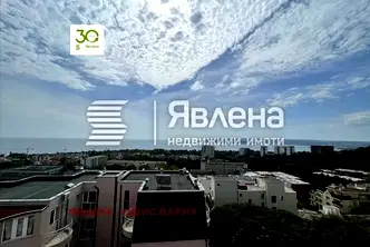Тристаен апартамент с голяма тераса и морска панорама в Бриз, Варна