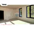 Снимка 3 — Тристаен апартамент във Варна, Бриз