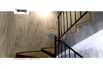 Тристаен апартамент във Варна, Бриз