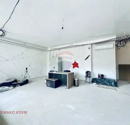 Снимка 3 — Тристаен апартамент във Варна, Бриз