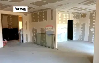 Тристаен апартамент във Варна, Бриз