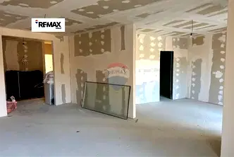Тристаен апартамент във Варна, Бриз