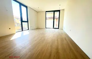 Тристаен апартамент във Варна, Бриз