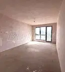 Тристаен апартамент във Варна, Бриз