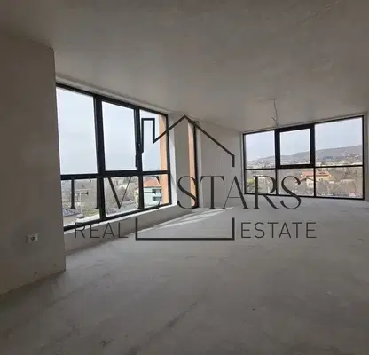 Снимка 3 — Тристаен апартамент с югозападно изложение в Бриз, Варна
