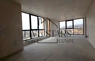 Тристаен апартамент с югозападно изложение в Бриз, Варна