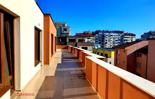 Тристаен апартамент във Велико Търново, Бузлуджа