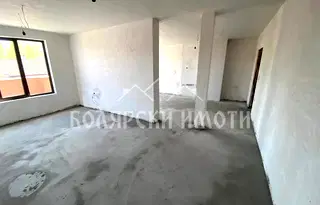 Тристаен апартамент във Велико Търново, Бузлуджа