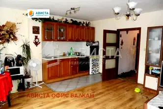 Тристаен апартамент в София, Бъкстон
