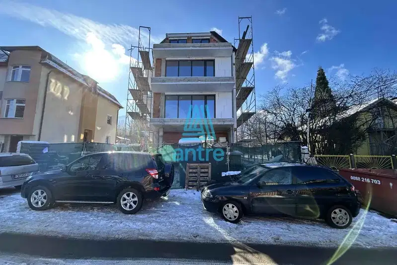 Тристаен апартамент в София, Бъкстон