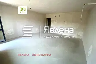 Тристаен апартамент във Варна, Централна поща