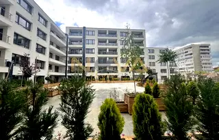 Тристаен апартамент във Варна, Централна поща