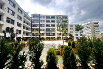 Тристаен апартамент във Варна, Централна поща