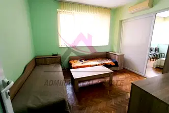 Тристаен апартамент във Варна, Централна поща