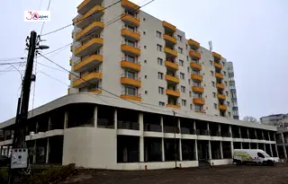 Тристаен апартамент в Добрич, Център